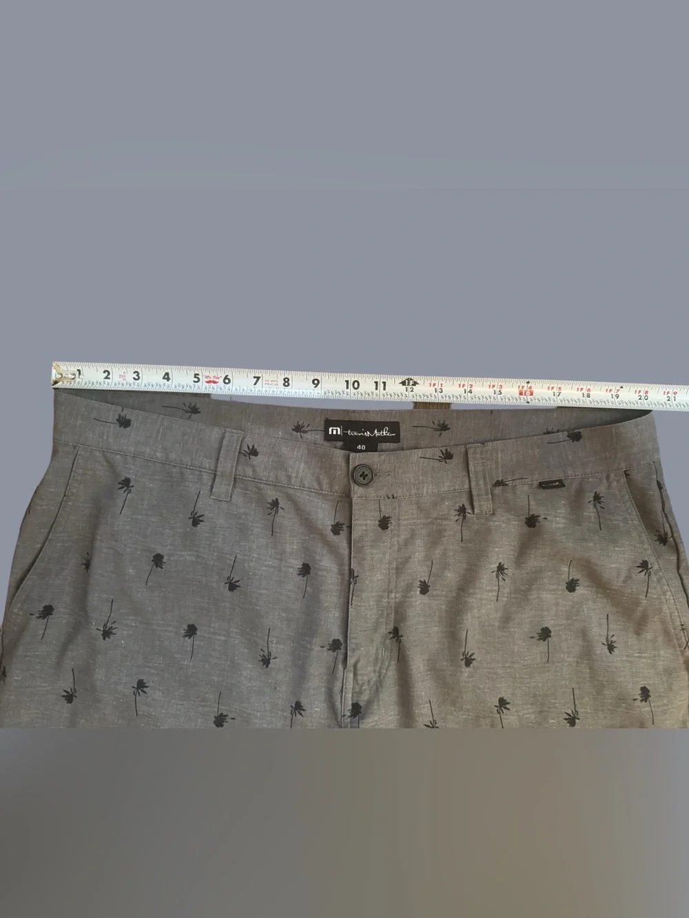 TravisMathew Palm Tree Print Golf Shorts Gray Men’s Size 40 Stretch Performance